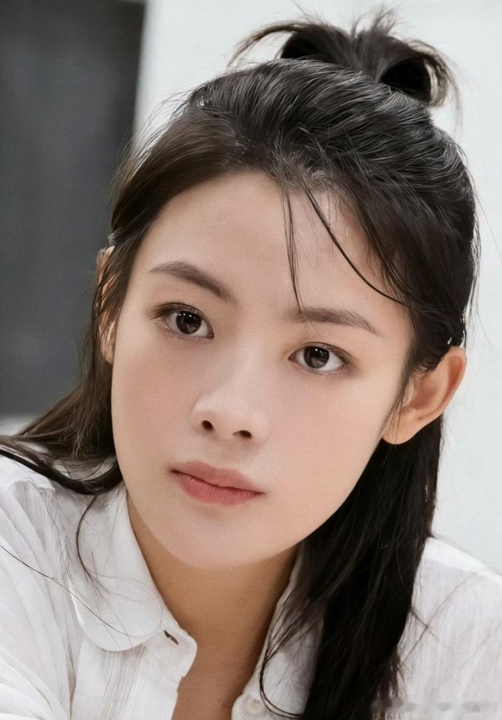 找到我在春晚的老熟人了盼到越剧春晚官宣，老熟人如期而至，看到他们同台太有春节仪式