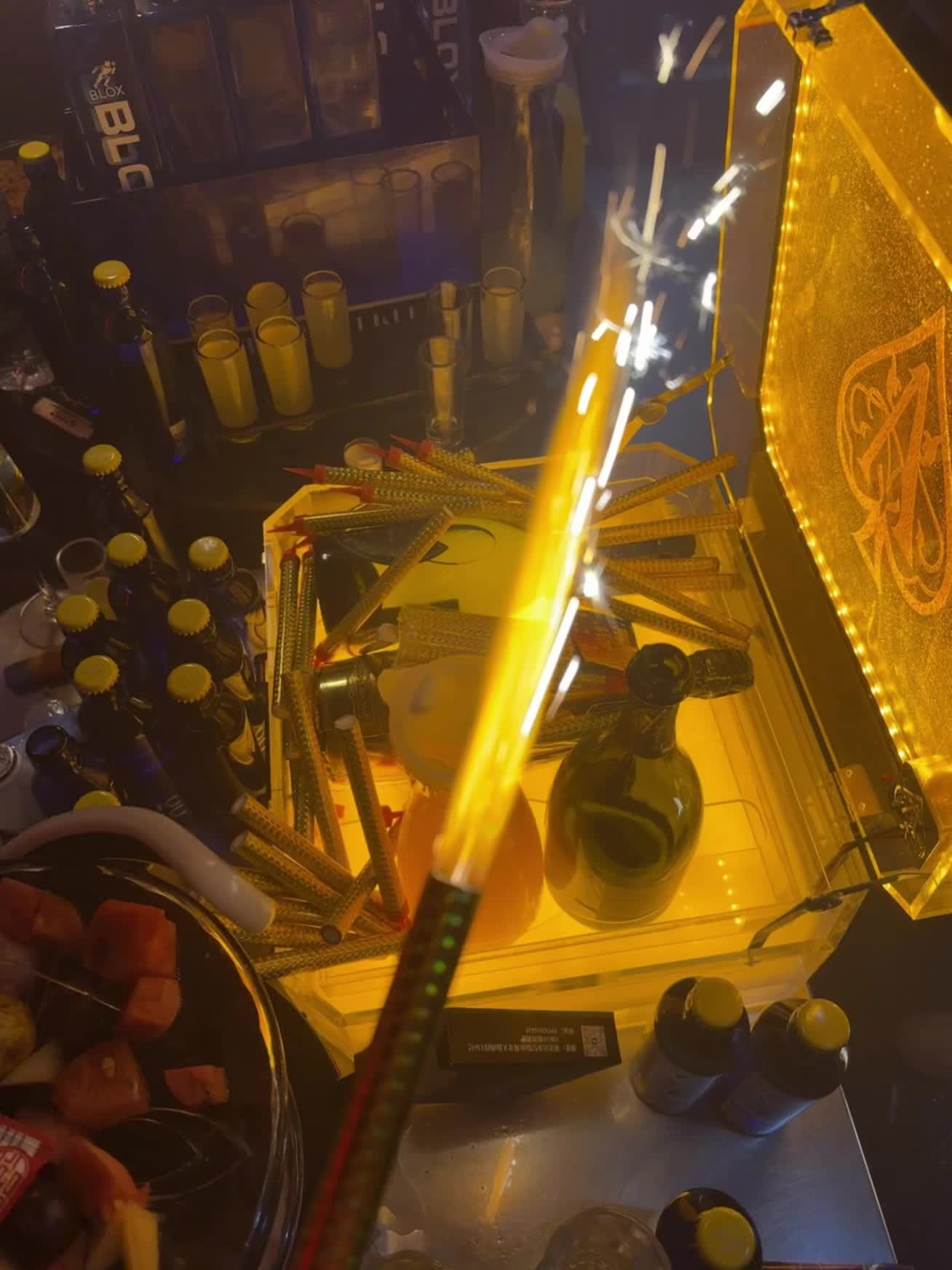 想跟你过圣诞 想和你跨年 但我更想 学会接受人生的遗憾