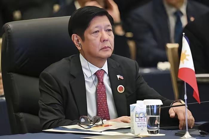 解放军报直接放狠话，当众嘲讽菲律宾南海挑衅！

别人都在算怎么“体面降温”，军报