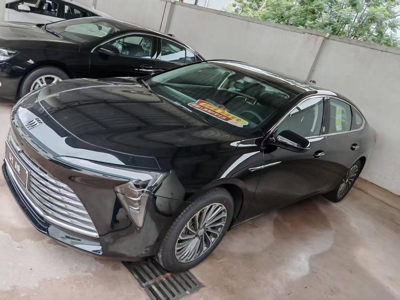 车型:23款别克君越 2.0t 指导价19.99万，
23年出厂，可增可普，裸车