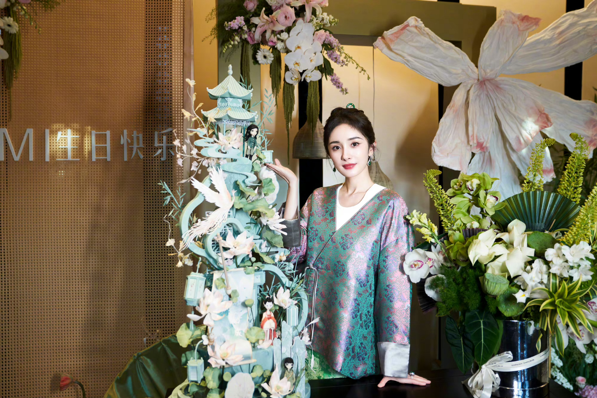 #杨幂[超话]#  💚#杨幂涂山红红# 💚#杨幂 狐妖小红娘月红篇# 🦋不