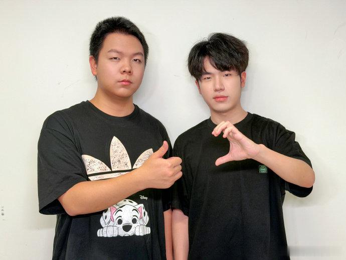 大帅巡回合影中大帅巡回合影 大帅就是到处合影呀 