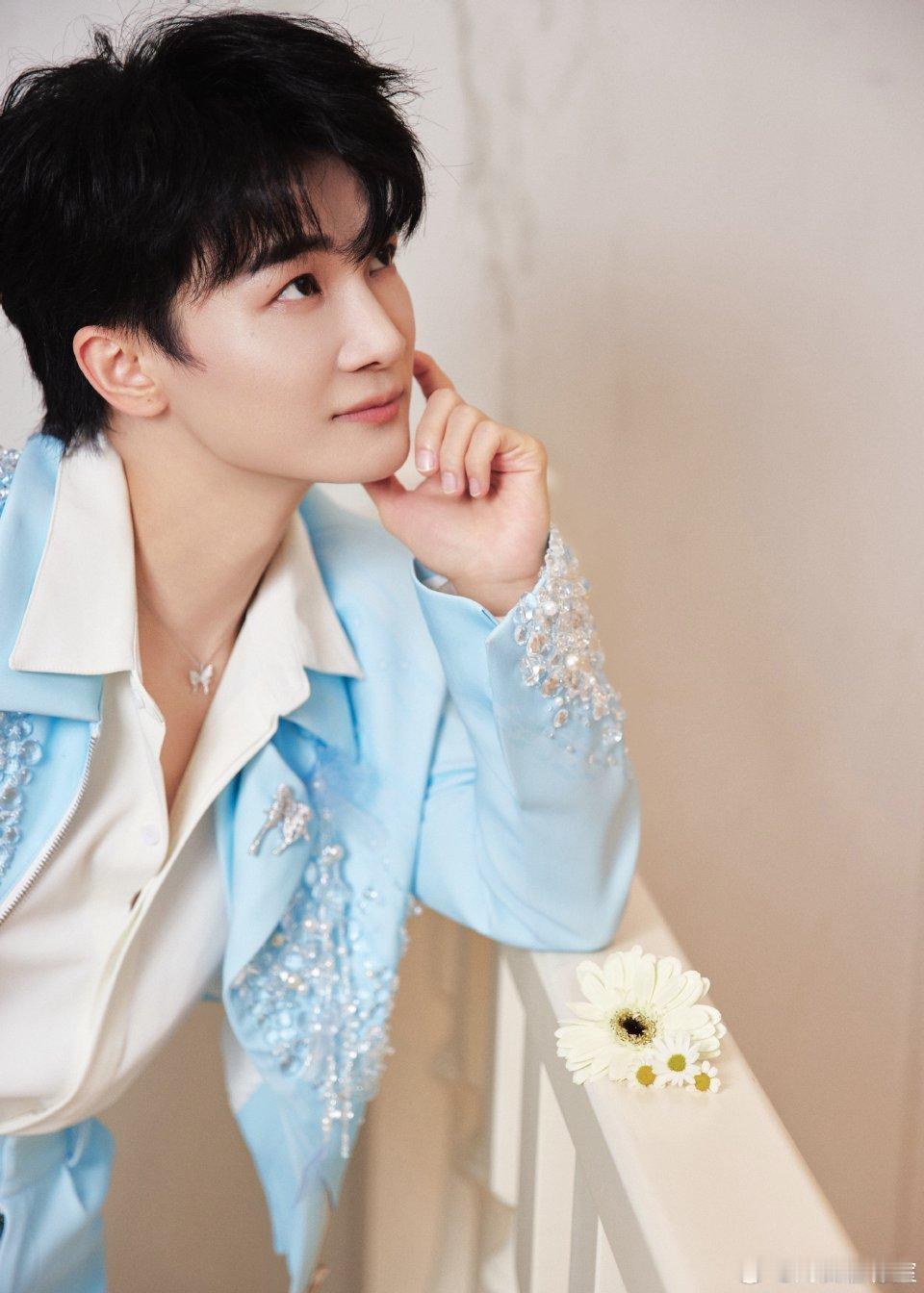 周深香港vlog周深香港vlog太戳人！找到自己才是人生主题。期待值拉满，就等演