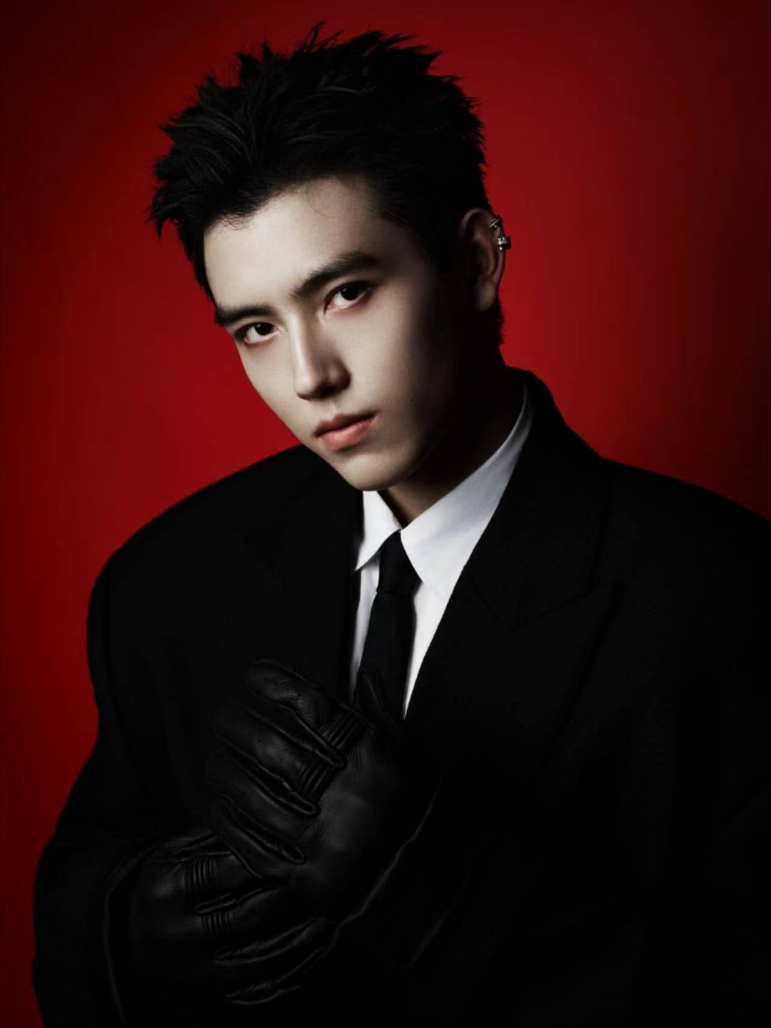 陈飞宇什么时候原谅现偶 自带偶像剧男主光环，气质干净又贵气，无需硬凹人设就很有味