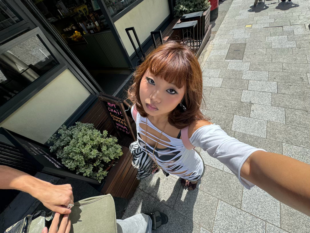 今天画了个大嘴唇子，HDGZ一穿就是要炸街 