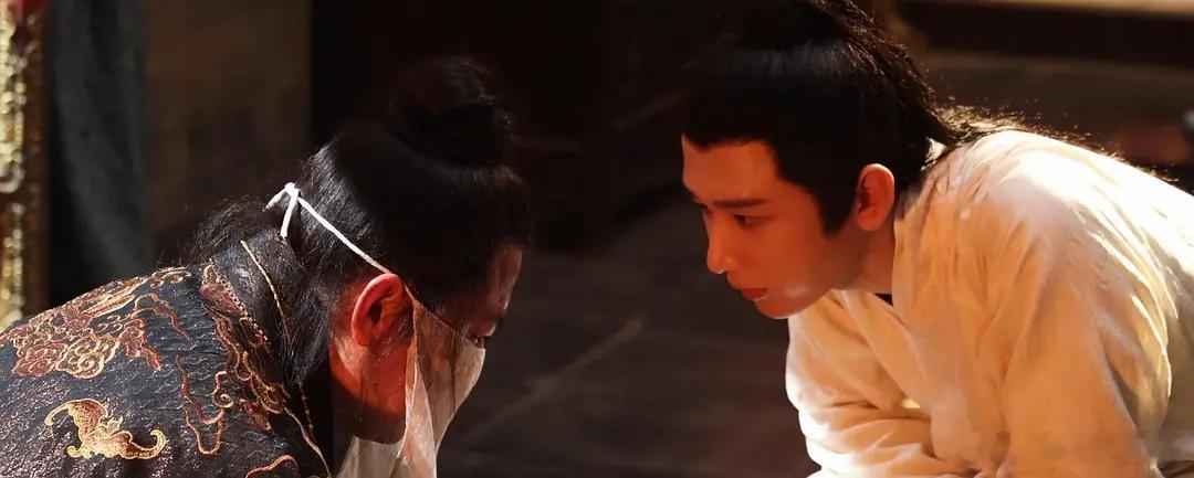 剧照来了！以《明史》“夏四月，以南京地屡震，命往居守” 的记载为灵感，讲述了大明