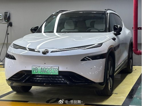 大众汽车计划在德国裁减最多 10 万个岗位，并结束四家德国工厂的生产。大众全球约