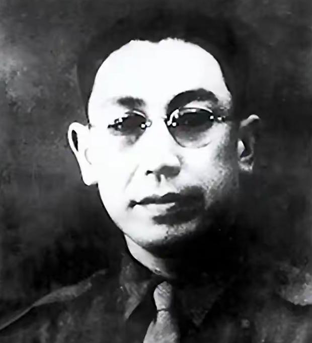 1949年12月，国民党中将郭汝瑰在四川宜宾通电起义。可就在起义成功、清查绝密档