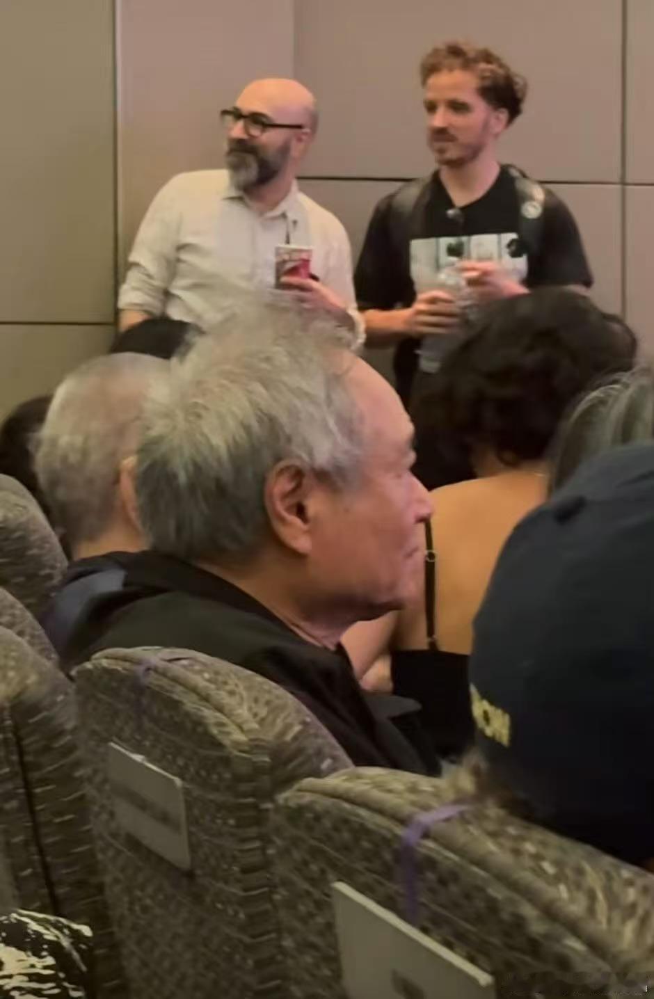 李安现身纽约电影节狂野时代首映李安现身狂野时代首映李安现身狂野时代首映，来了，[