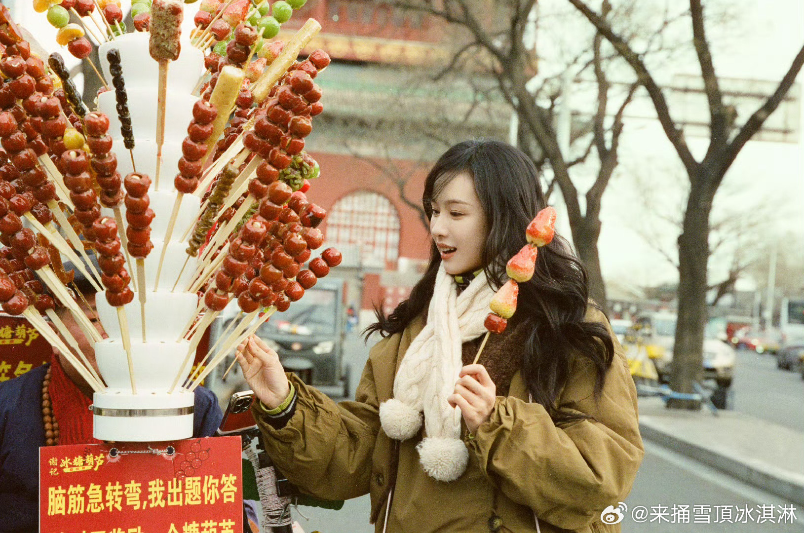 陈都灵的三月行程图陈都灵三月巴黎时装周嘻嘻 