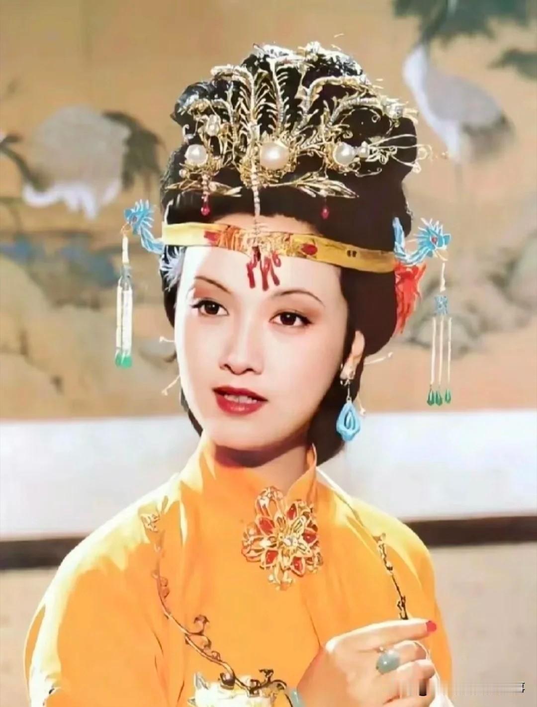 王熙凤感到最悲哀的东西是什么呢?
王熙凤的本事从来不止囿于内宅，馒头庵敛财逼死有