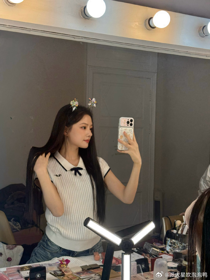 任敏发箍哪里买的 任敏这是真的批发大户吧，能做到每天都不重样任敏AAA头箍批发大