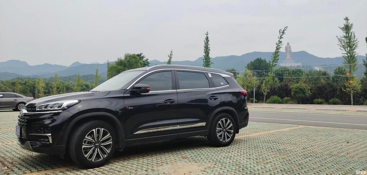 【车主市区堵车跑大概8.6l百公里，郊区国道7.8左右】
瑞虎8 2020款29