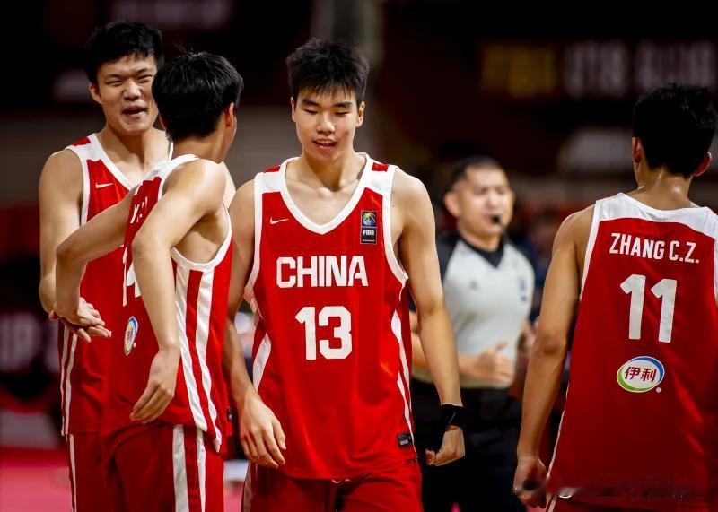 中国前锋张懿赵杰Yizhaojie Zhang将前往美国发展就读于犹他州Wasa