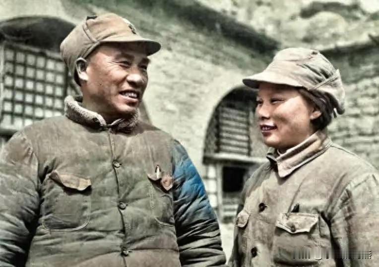 延安红色军魂，
铸炼坚定不移的笑容！