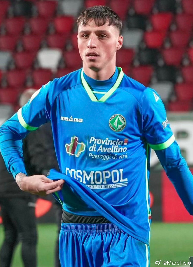 真的不能培养下？大意超新星达法拉首次入选意大利U21国家队，本赛季租借至意乙阿维