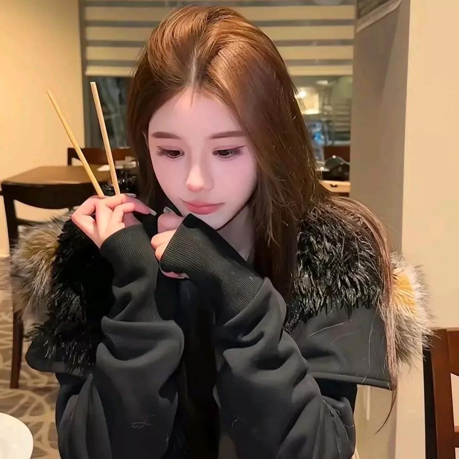 冬日餐厅里，享受温暖的美食时光✨温柔系餐厅 冬季暖季美食 冬日美食 温柔治愈系餐