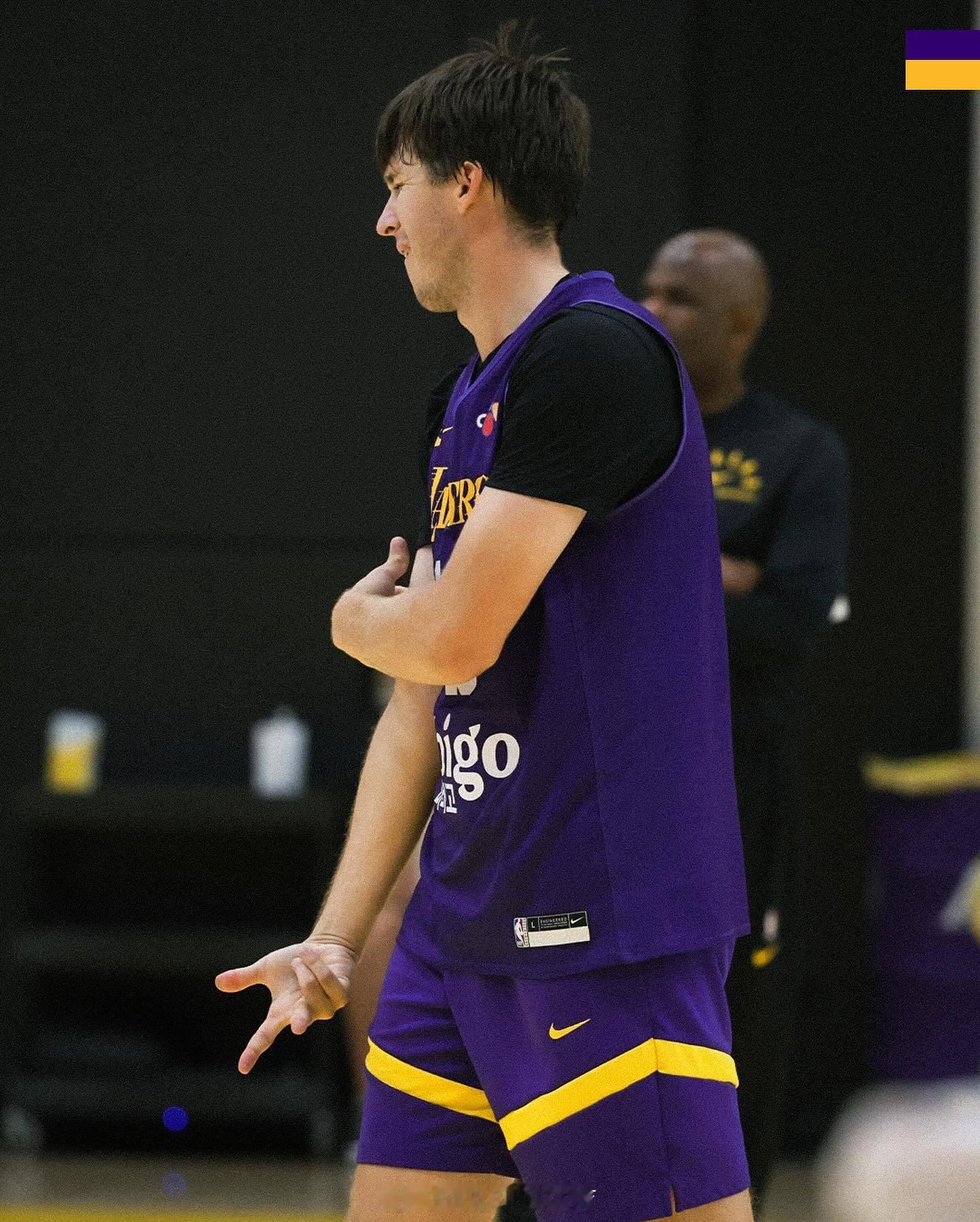 湖人新赛季队对抗赛#nba开新大集# ​​​