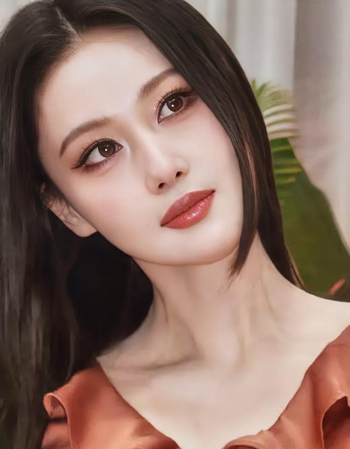 张馨予
近照[比心]