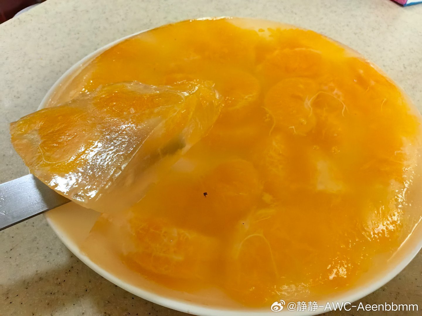 每天的固定节目儿子写完作业，就进厨房今天自创橘子白凉粉看上去好像不错就是不知道口