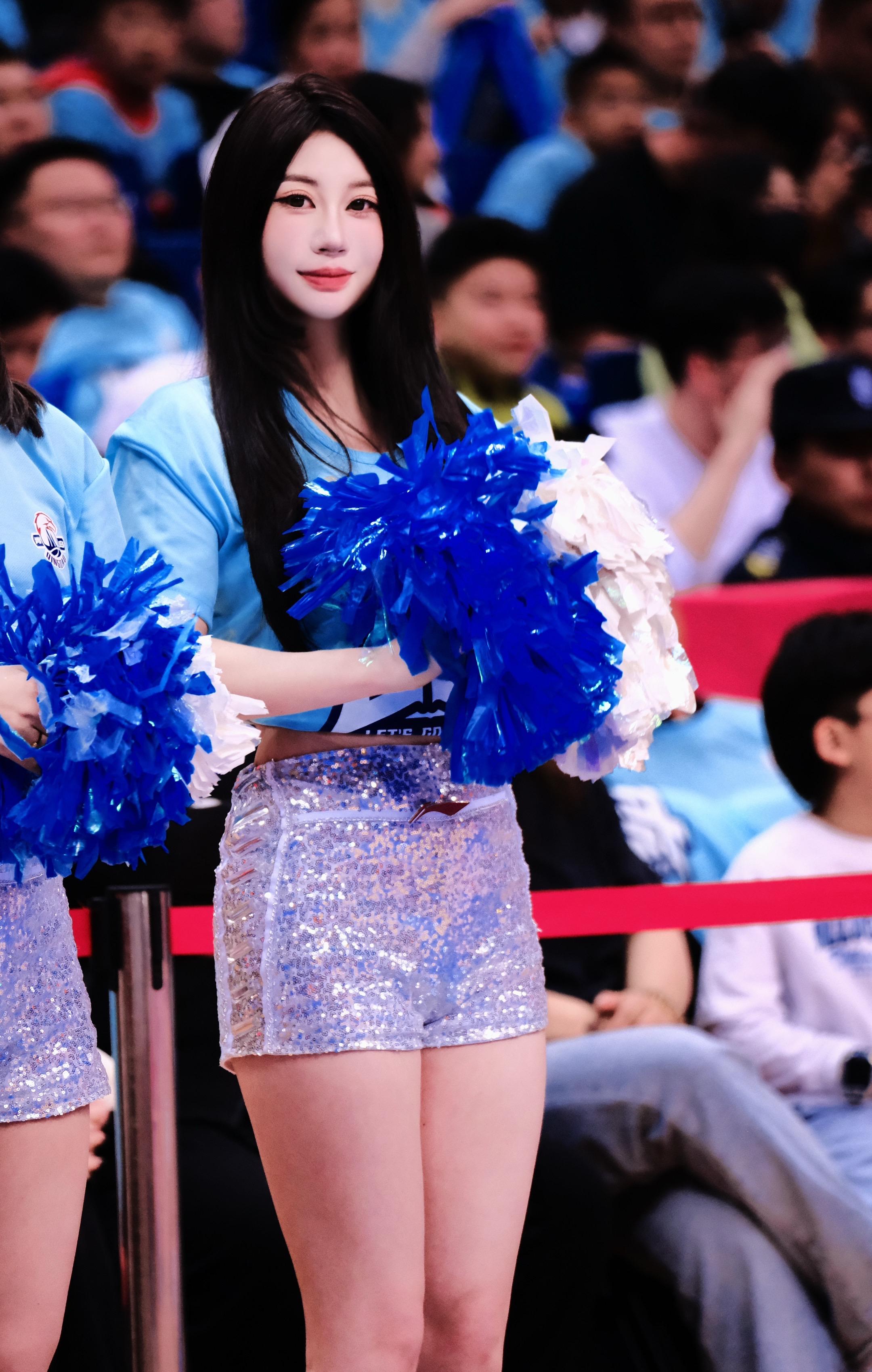 上班这5天能有五一假期过的这么快就好了。
