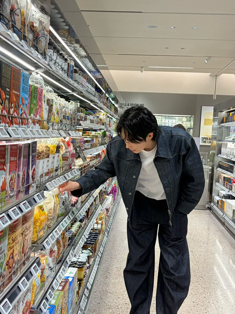 换乘恋爱4 元奎ins更新：🛒🥩🥤 ​​​