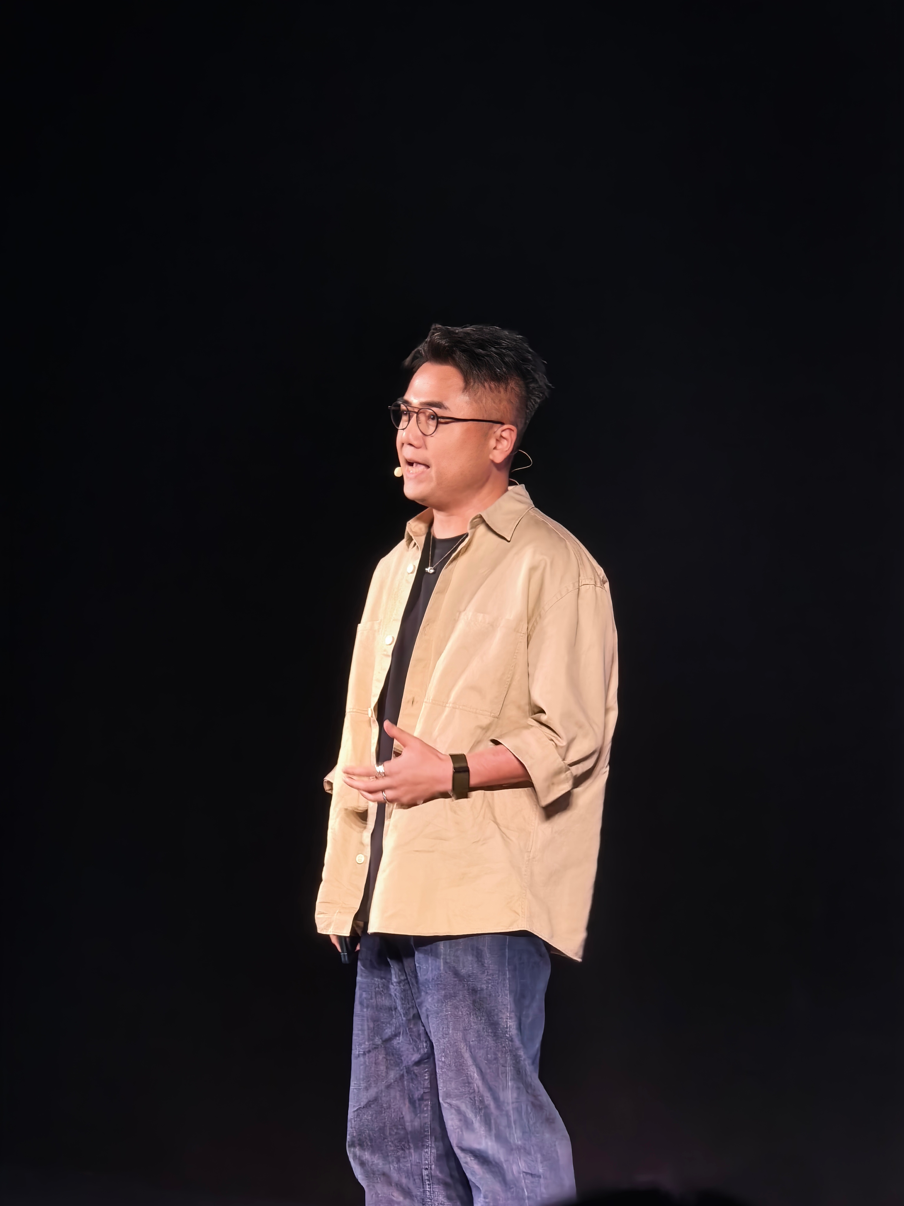 飞猪老师来了，他的音色真的好听vivo x fold6数码