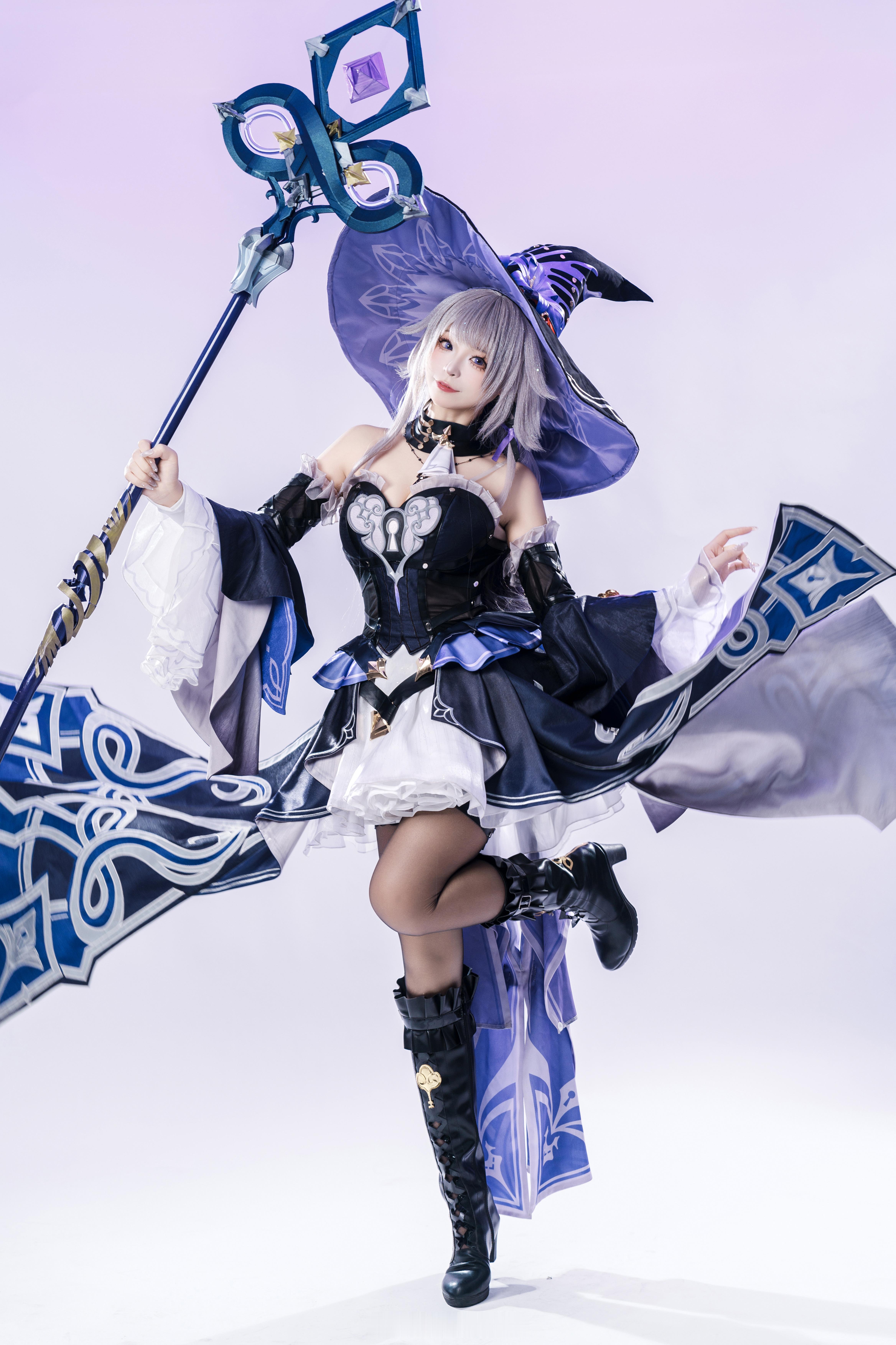 崩坏星穹铁道[超话]崩坏星穹铁道星穹铁道二创 🔮天才少女就是我！📷大黑塔女士