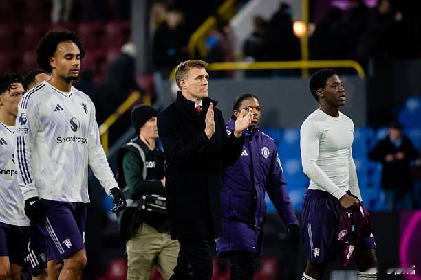 曼联 接下来是足总杯，然后周中没比赛了，下周六曼市德比。有意思的是，曼彻斯特这俩