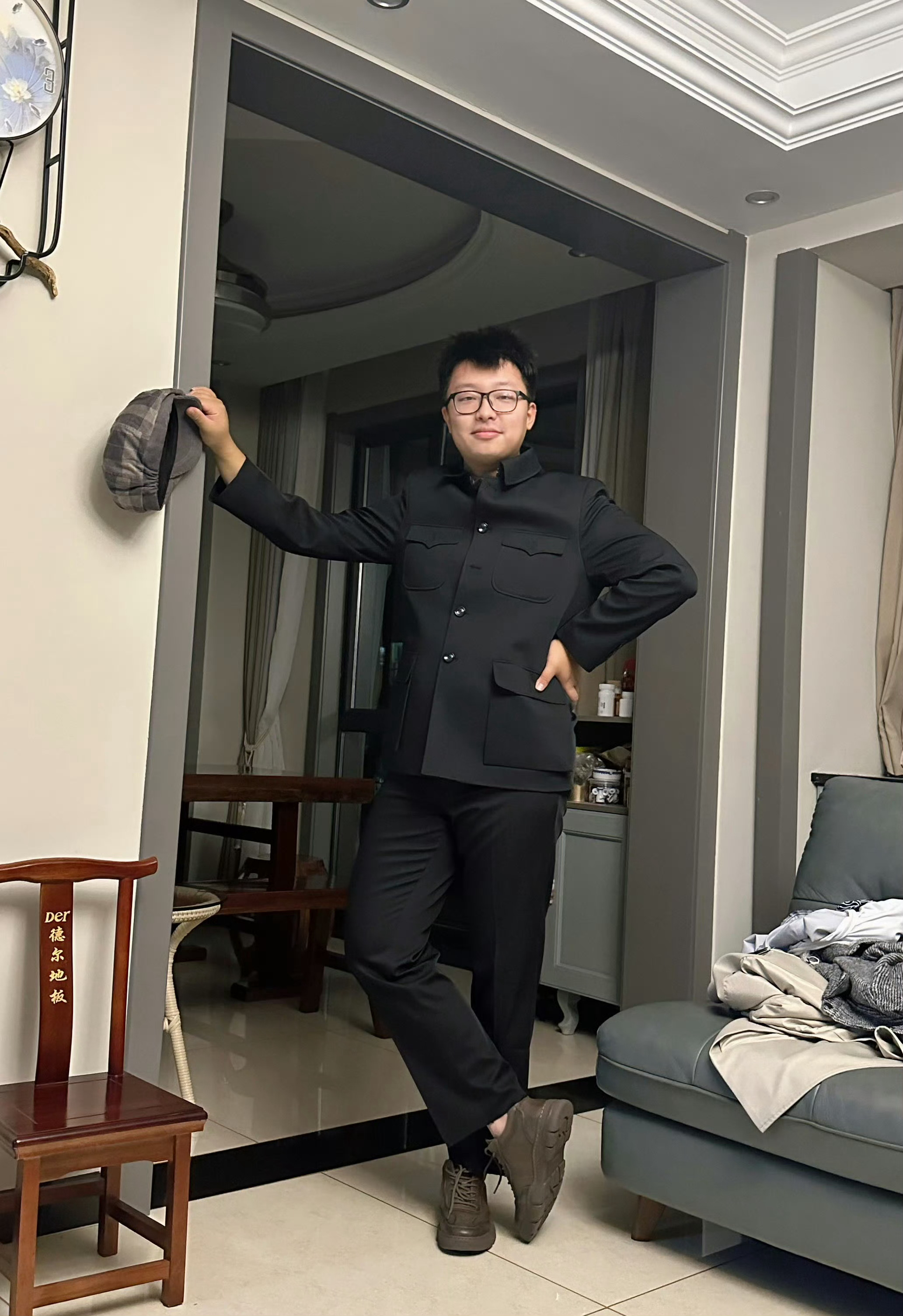 今年的revival，不是这一身了[doge]我去借了一身50年代的汽车修理工服