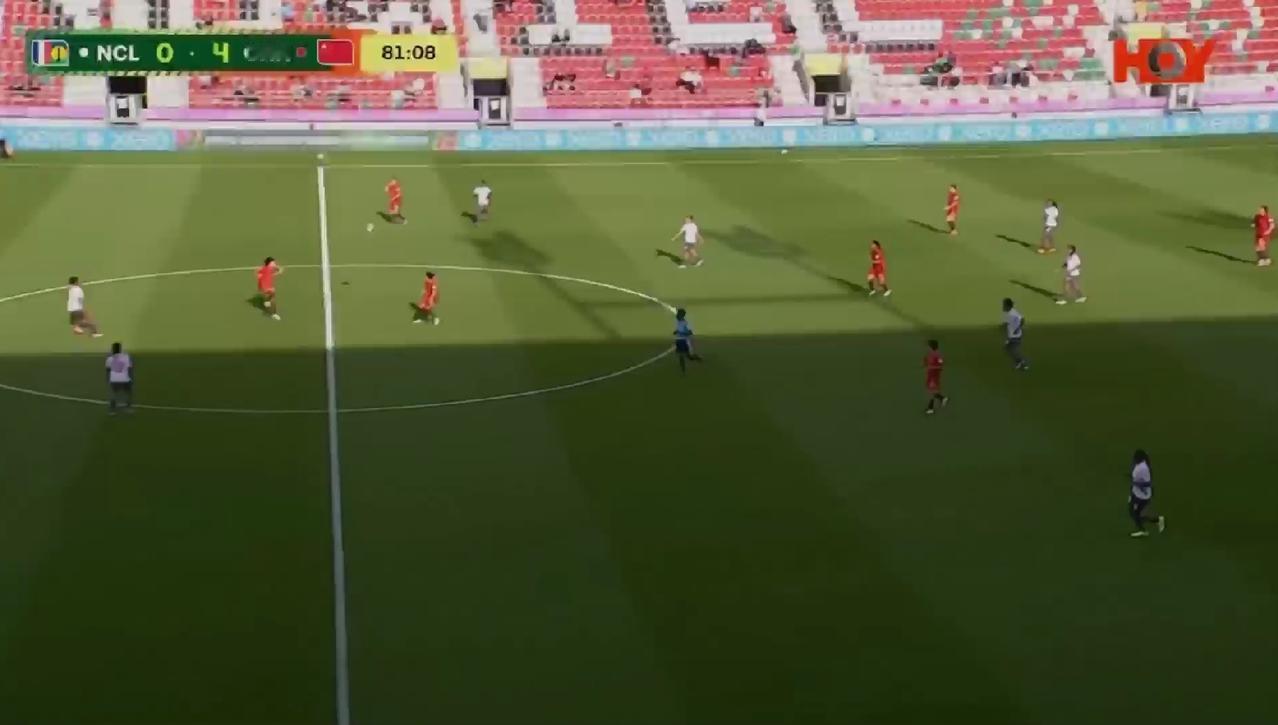 女子u20世界杯，中国上下半场好像不是同一支队。上半场跟对手耗了45分钟，进攻毫