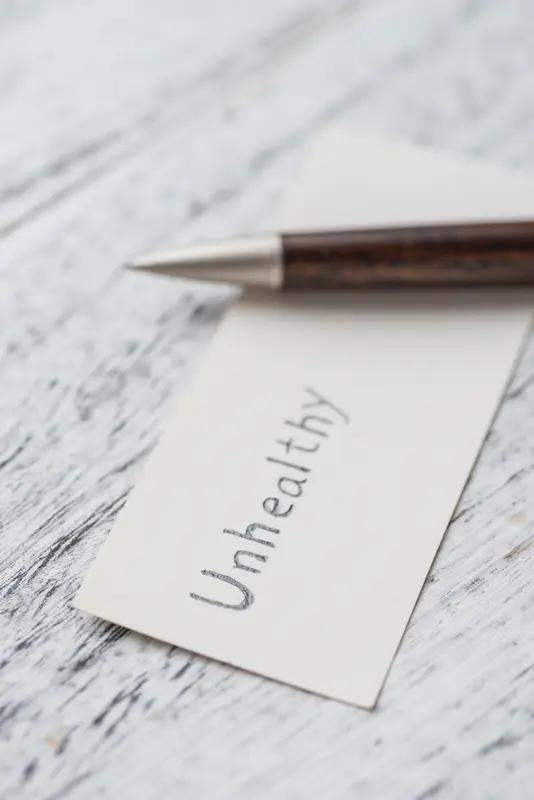 核心层：长期处于高压岗位对健康的损害是全身性的，它通过激活“下丘脑-垂体-肾上腺