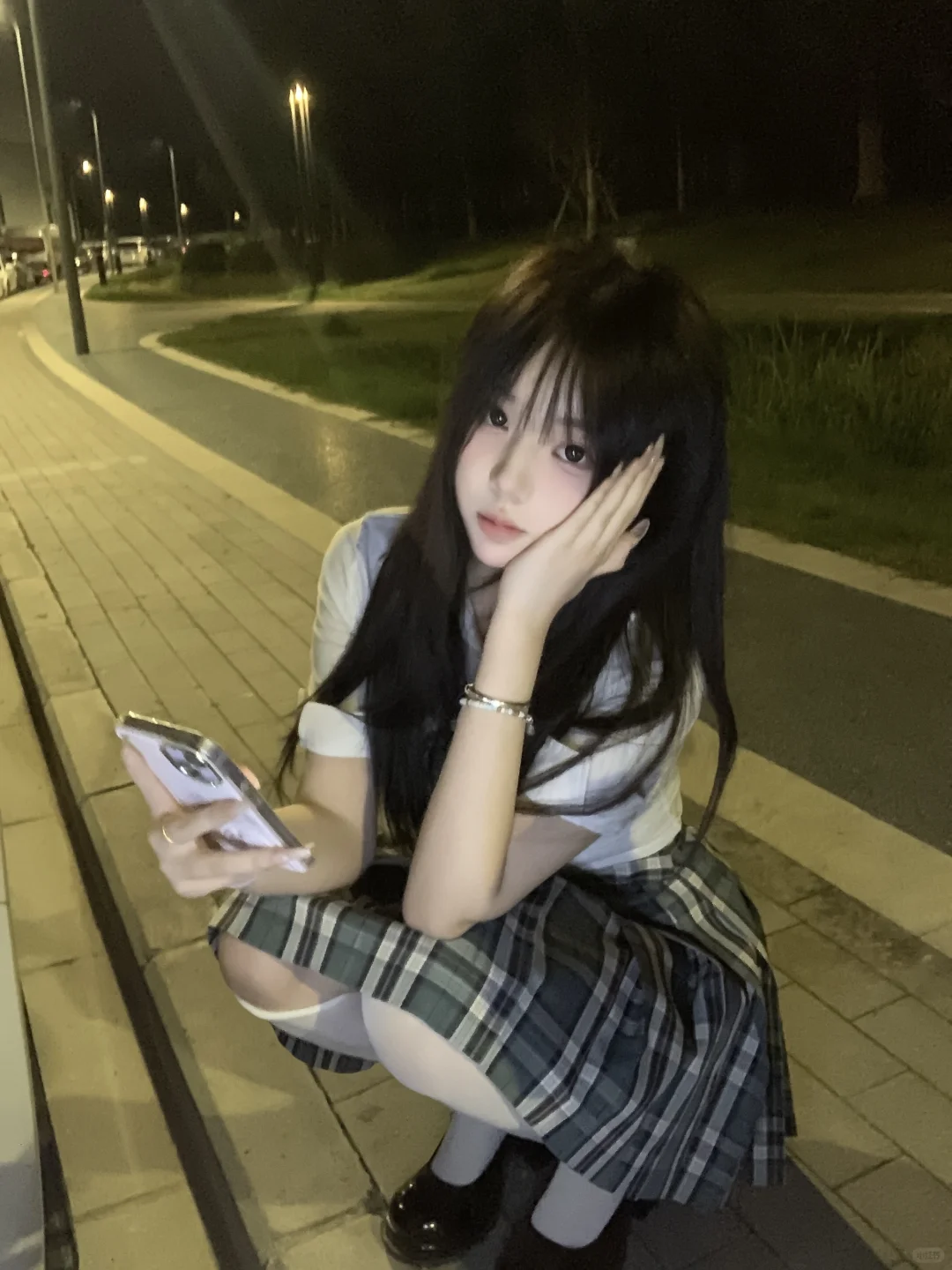 就这么水灵灵的蹲着拍了