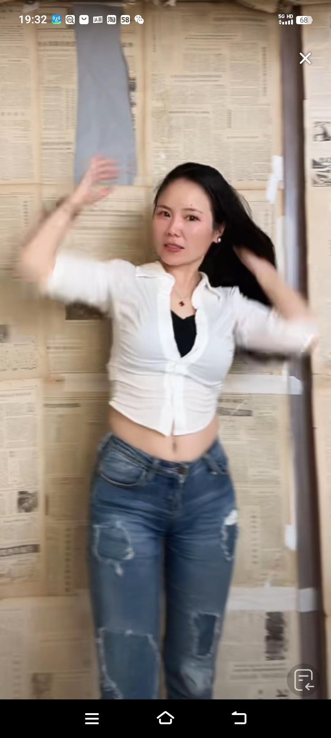 长到一定的岁数你就会发现，你离开哪里，都离不开这里。曾经无限畅往的远方，一切都是