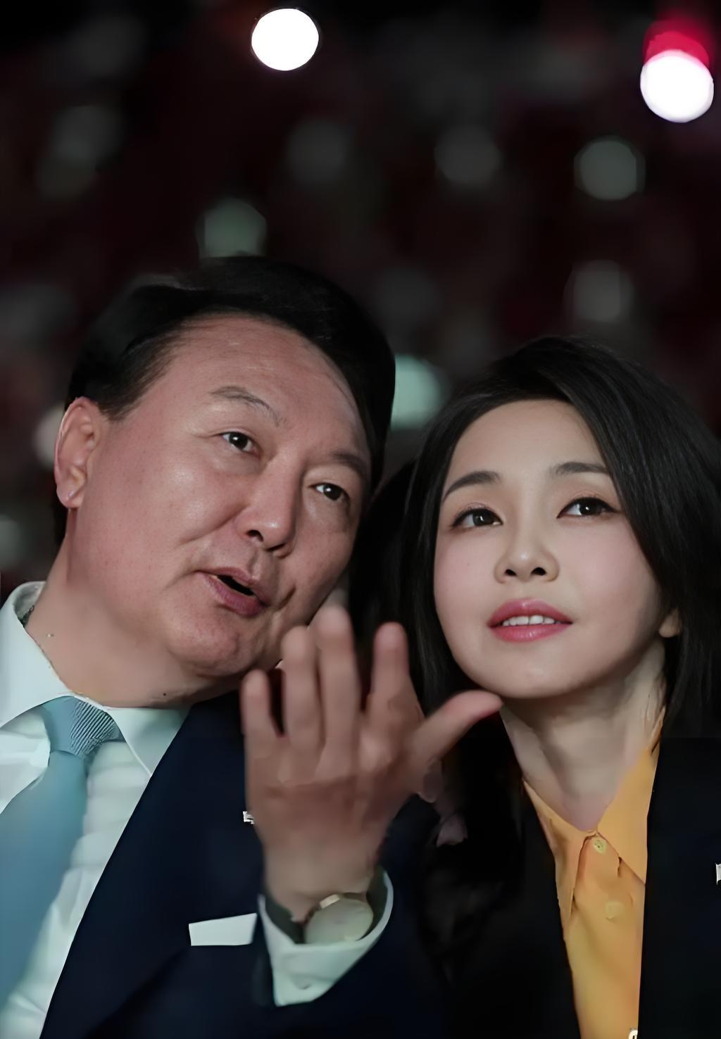 天道好轮回，苍天饶过谁。韩国前总统也有今天？
1月13日据新华社快讯：韩国检方要