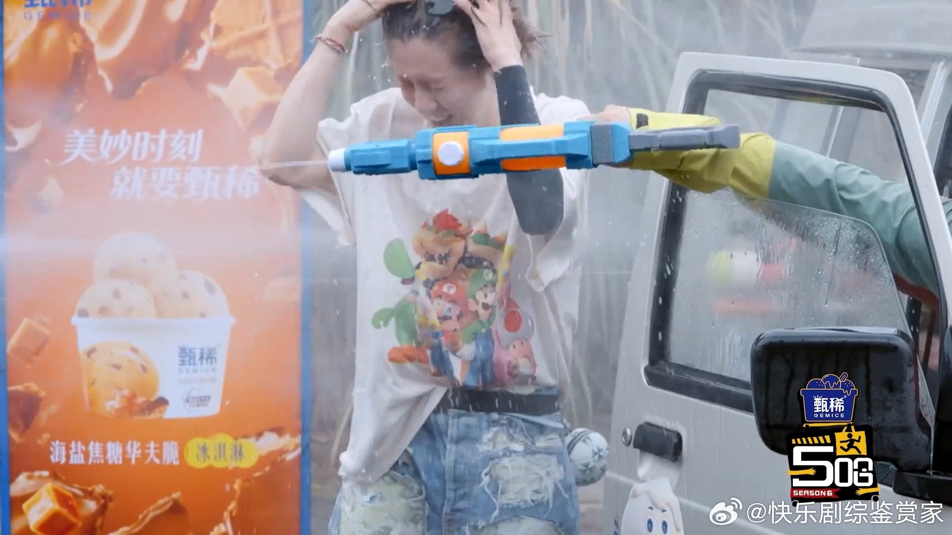 鹿晗过生日开心鹿晗教邓超陈赫唱歌哈哈哈哈哈 生日加持鹿晗好心情藏都藏不住，面对好