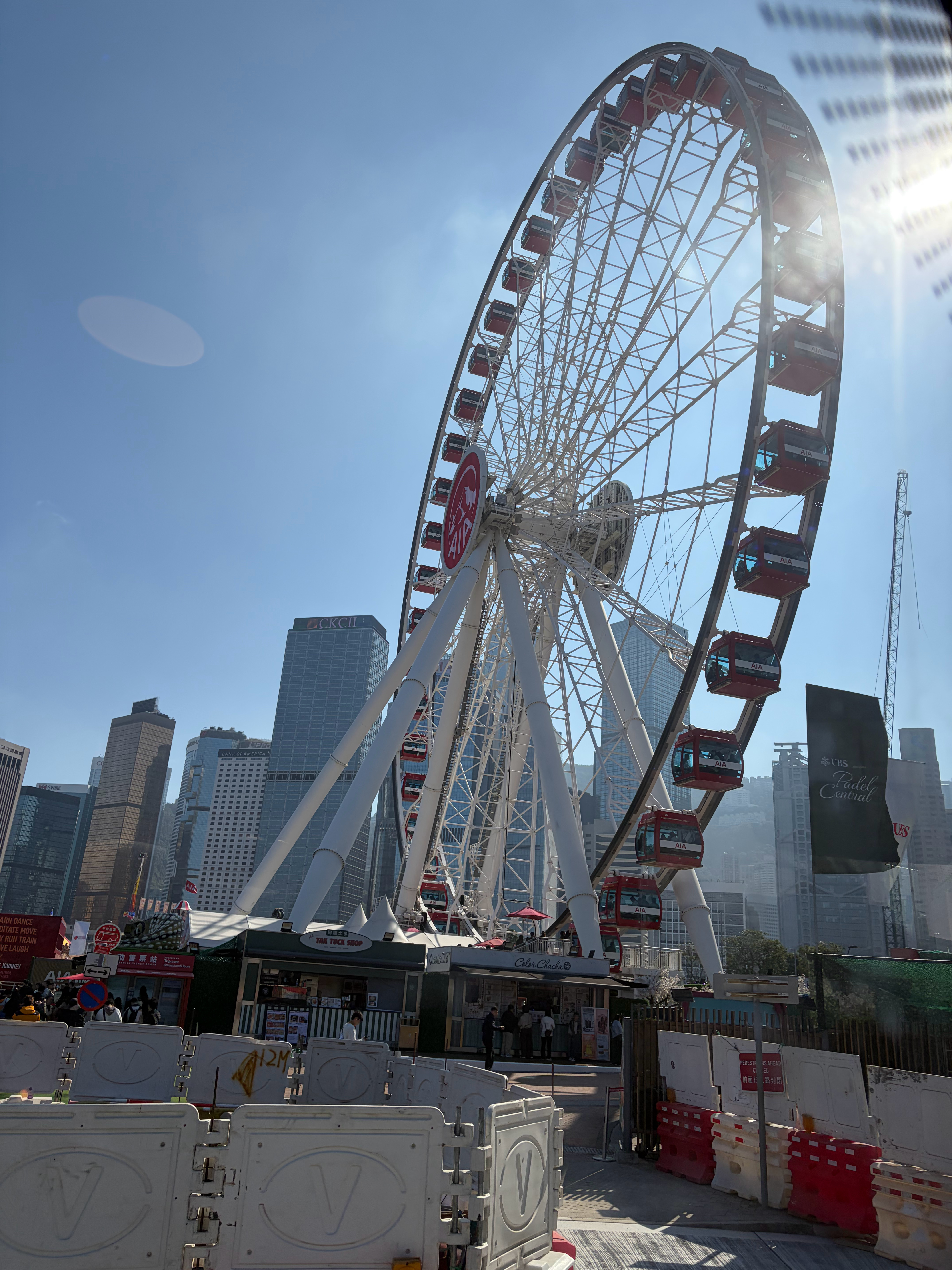 香港一日游第四站：乘坐天星小轮没什么特别的，就是坐船过中环而已 香港·天星小輪