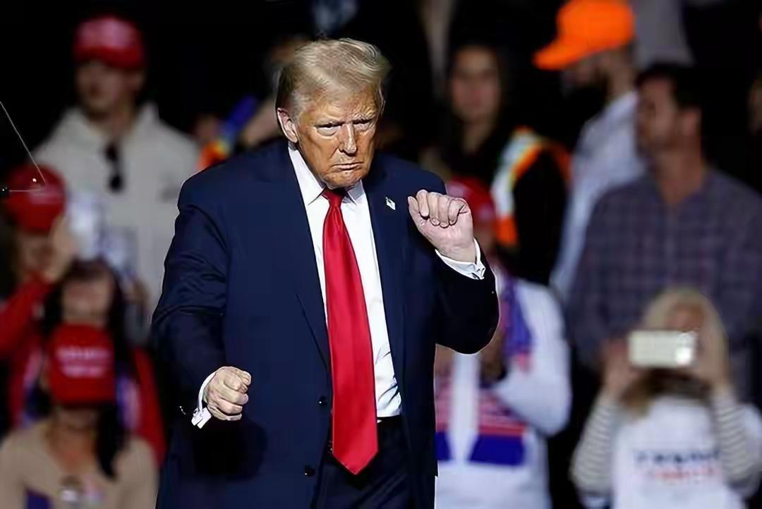 欧洲国家目前对美国并不服服帖帖。美国极限施压，要吞并格陵兰岛，搞得欧洲国家鸡飞狗