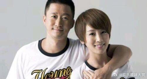 吴京夸谢楠初舞台飒 吴京这也是回应了当初谢楠对他的表白吧！“总有人为你而来”vs