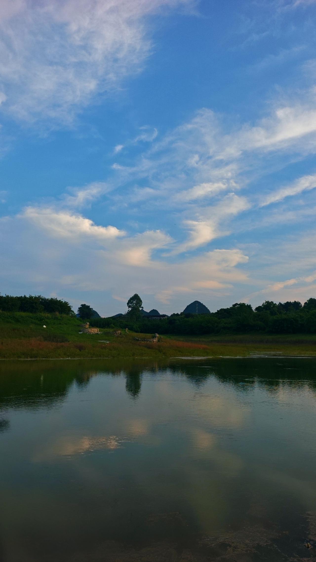 晒晒你拍的夕阳西下时的美丽风景《家乡美：淺夏的黄昏暮色》