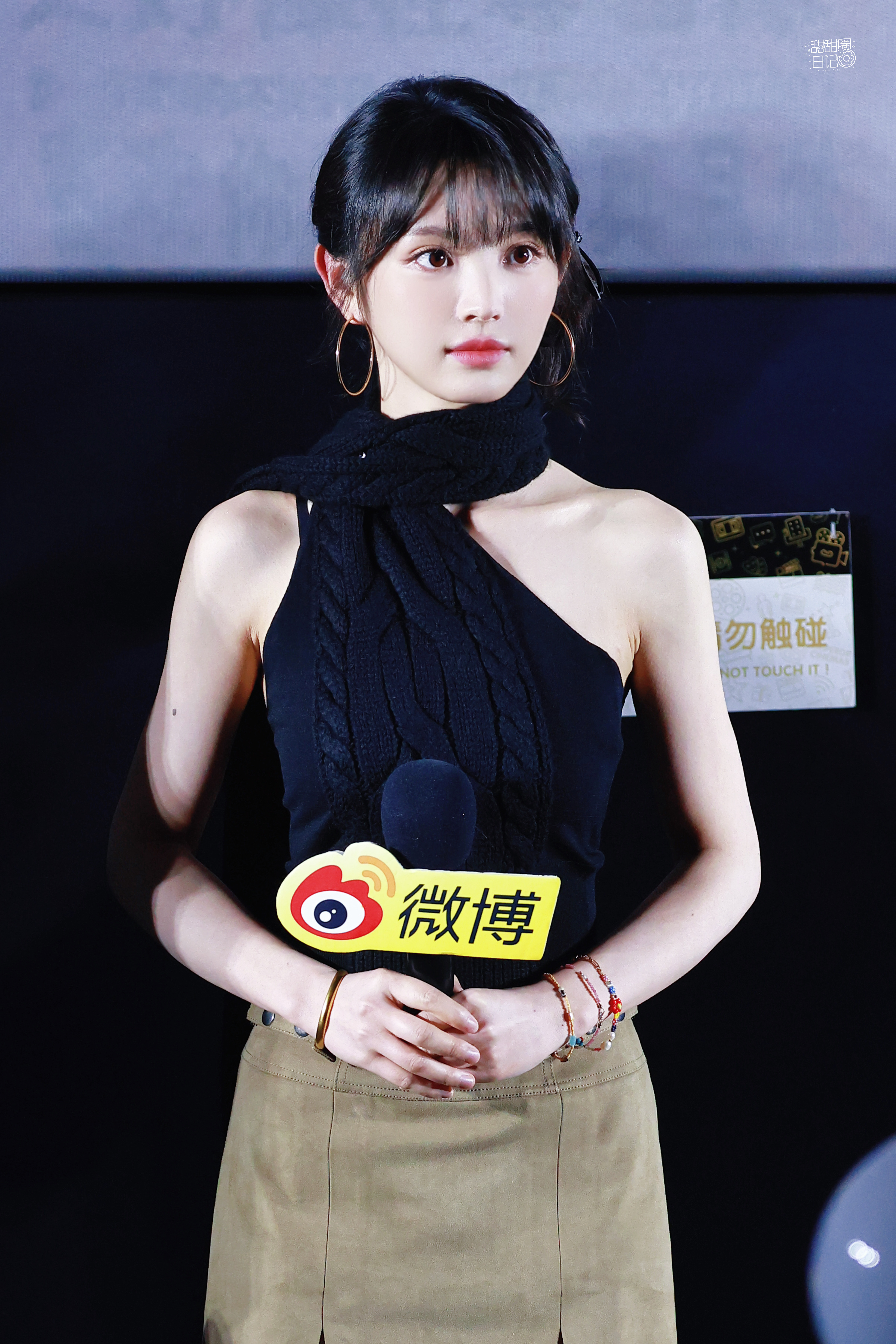 #田曦薇绿帽子#好可爱啊你[相爱]#田曦薇挂脖针织上衣# ​​​