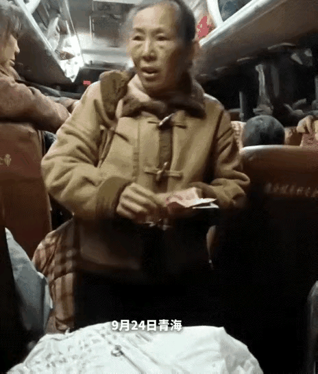 “人美心善！”青海，一群工友打完工后坐客车准备返乡，没想到他们的老板娘竟在客车即