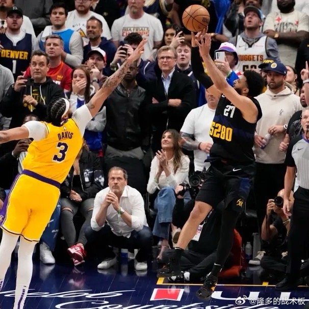 还回来了！东契奇绝杀掘金