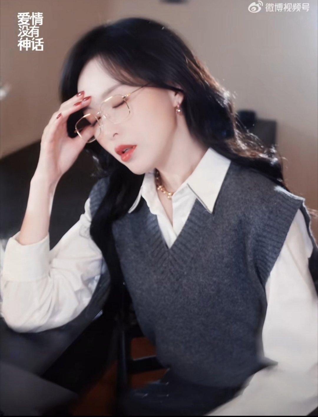 妈妈我给你揉揉肩 