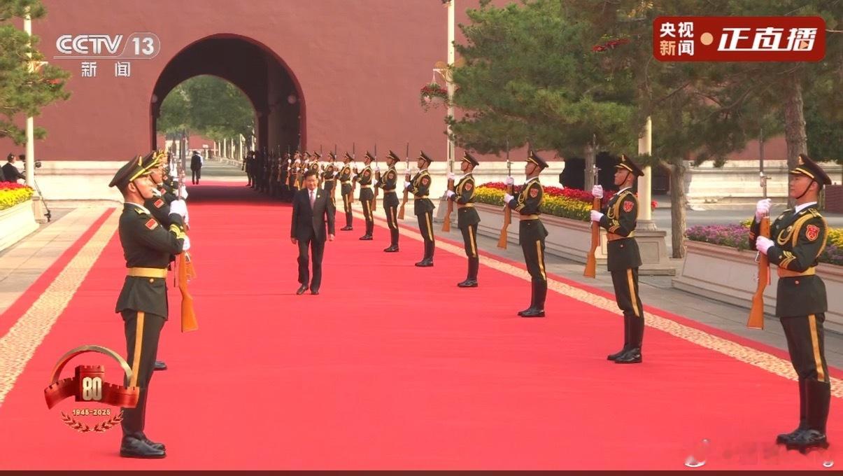 九三盛大阅兵今天上午什么都不干，就是要看看咱们大阅兵盛况！ ​​​