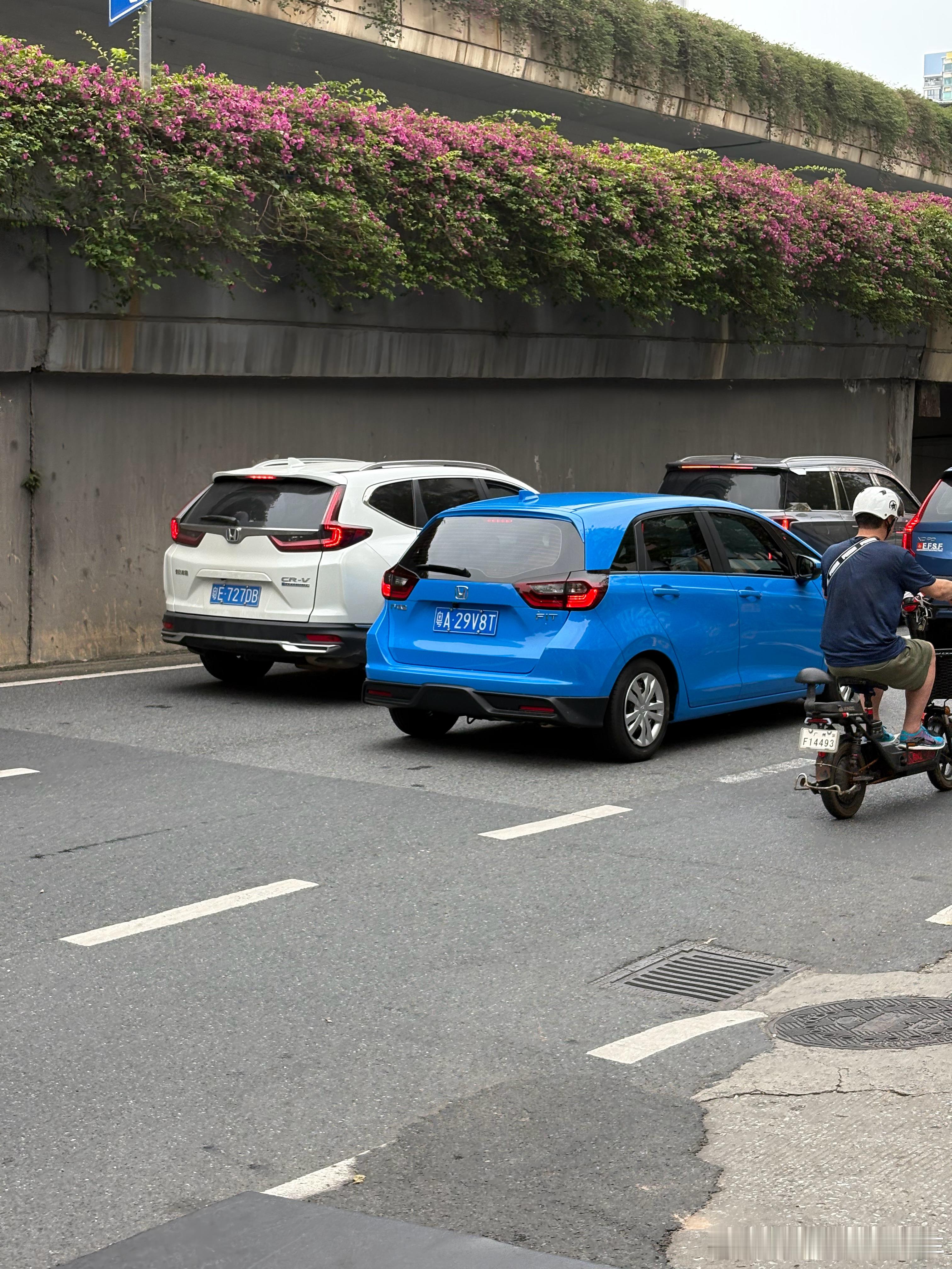 小梁说车大v聊车 抓到了这就是3000分之1的“大冤种”吗实话实说我觉得真的挺好
