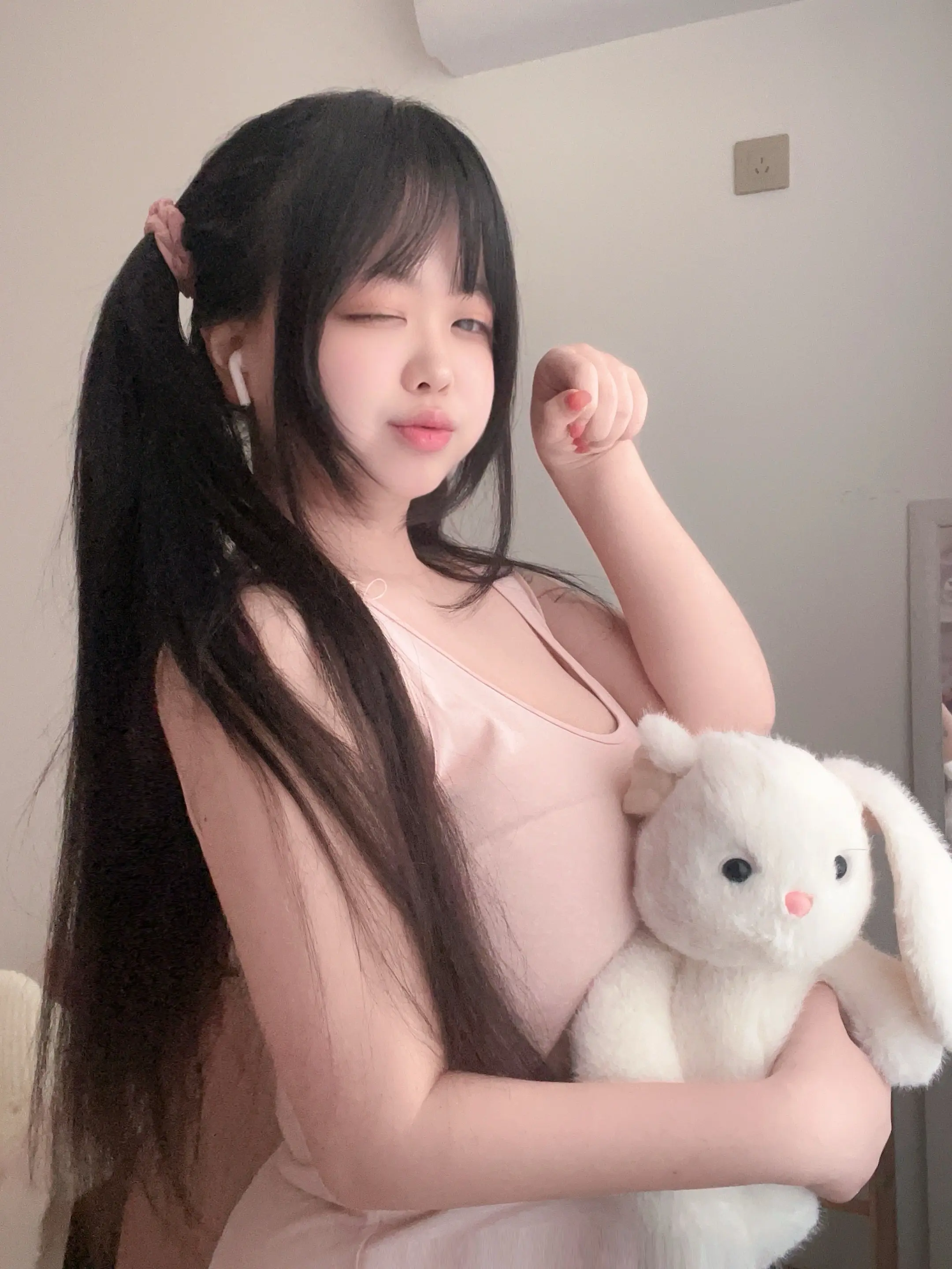 这些网上骂我的人你们现实看见我只会想亲我