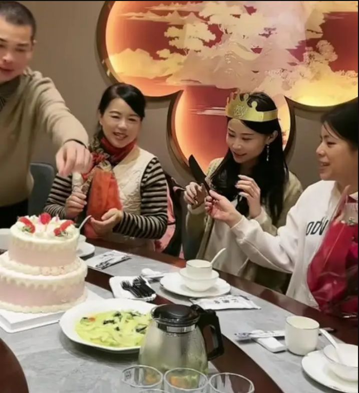 许敏近期那是“三喜临门”
	
第一件喜事：91户有了新眉目
关注“二八事件”的网...