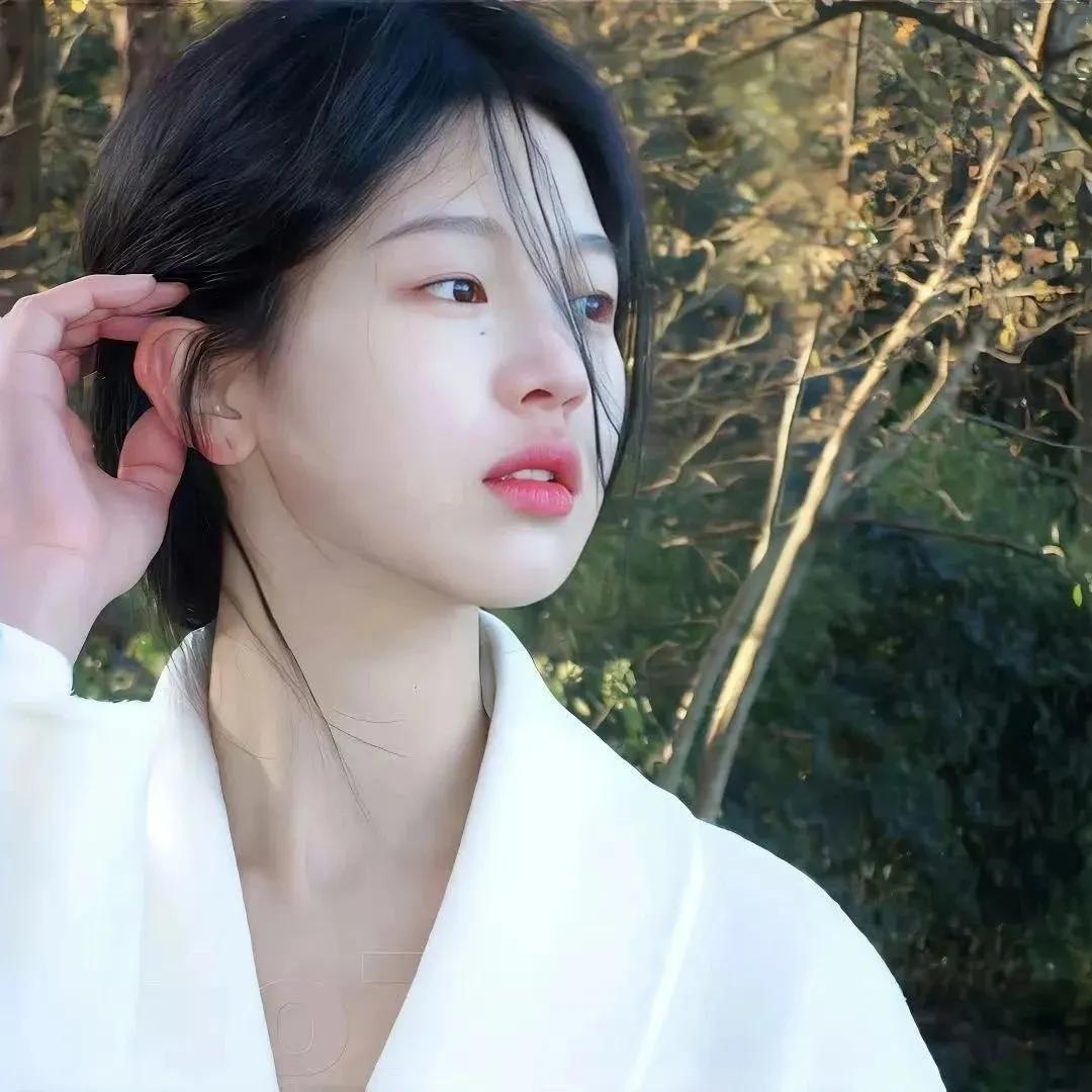 劝告35岁左右的男人，你可千万别发展“办公室婚外情”，一旦你和她有了暧昧的引子，