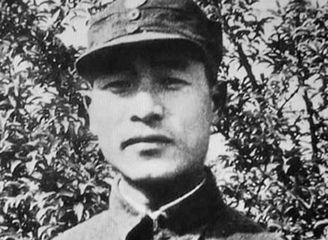 1944年9月11日，彭雪枫在八里庄战斗中牺牲，被流弹击中，彭雪枫是当时我军中为